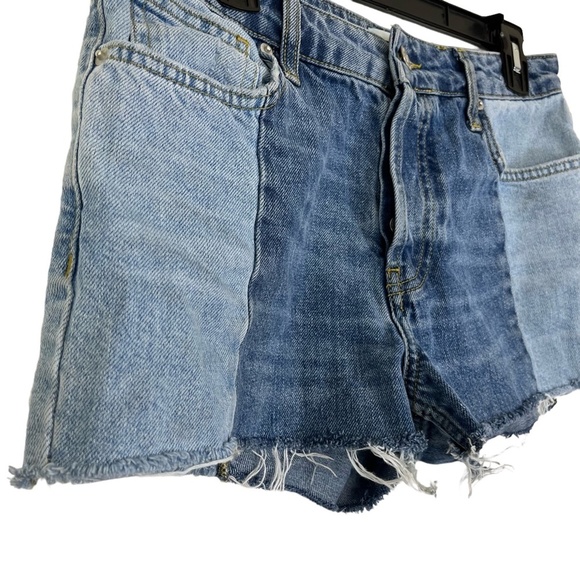 BDG URBAN OUTFITTERS Patchwork Cut Off Raw Hem Jean Shorts Blue Denim sz 28 x 2 - Picture 10 of 16